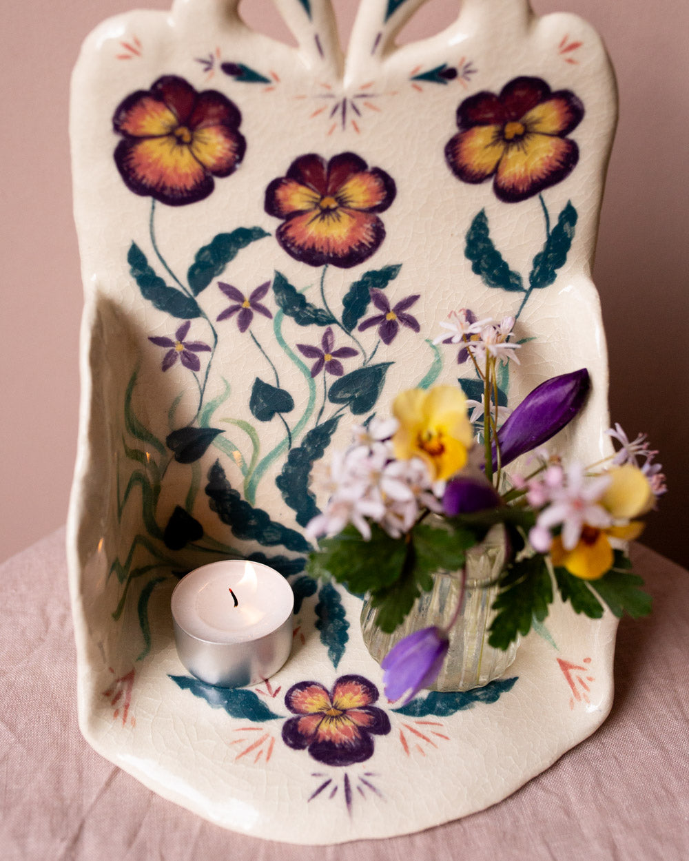 PANSIES, Wall decoration