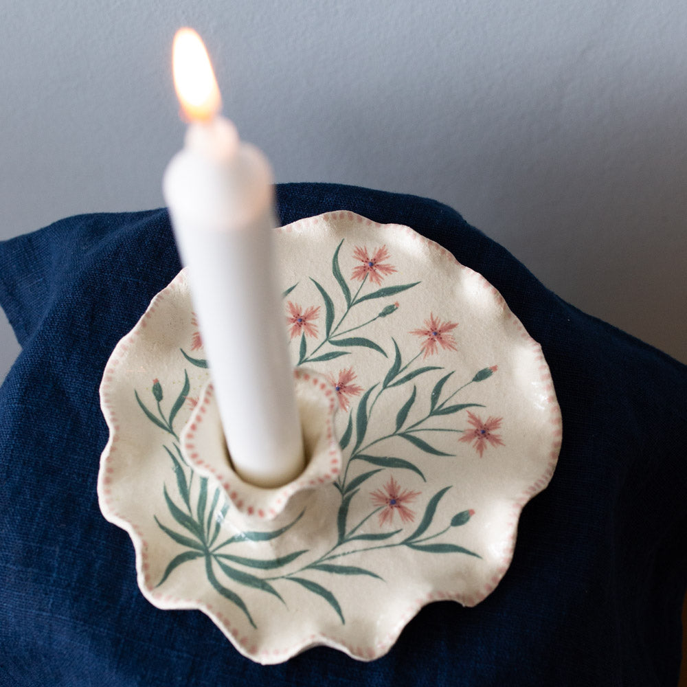 Maiden, Candle holder