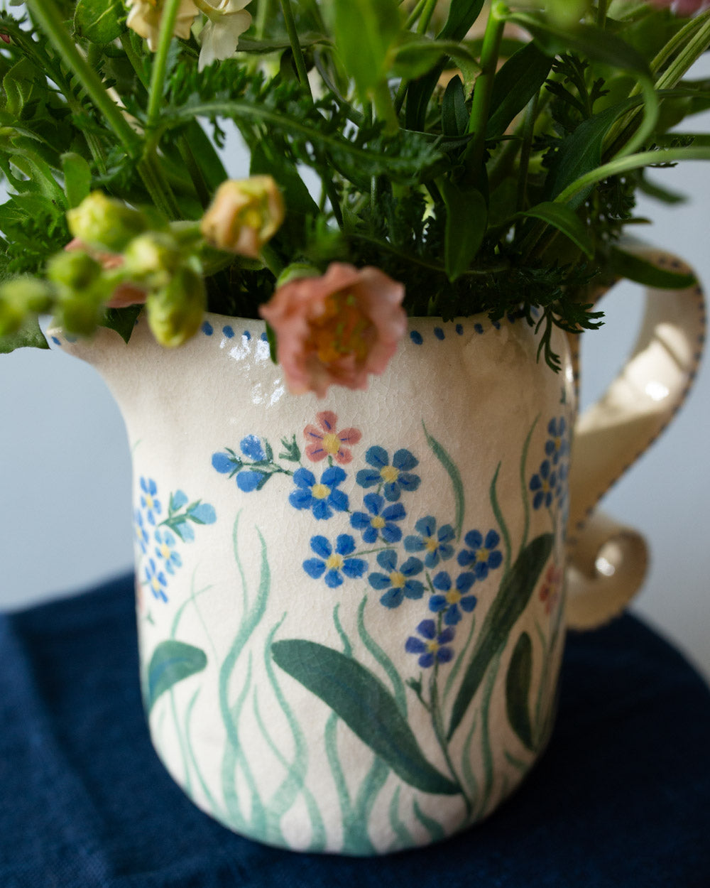 Forget me not, Jug