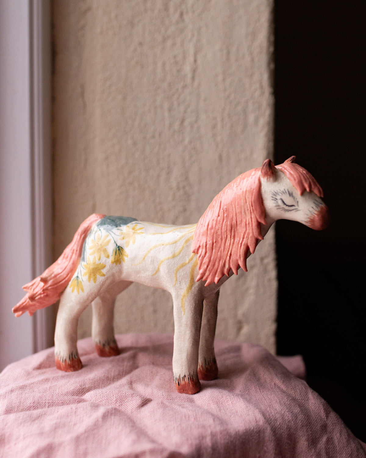 SUNNY HORSE, Sculpture