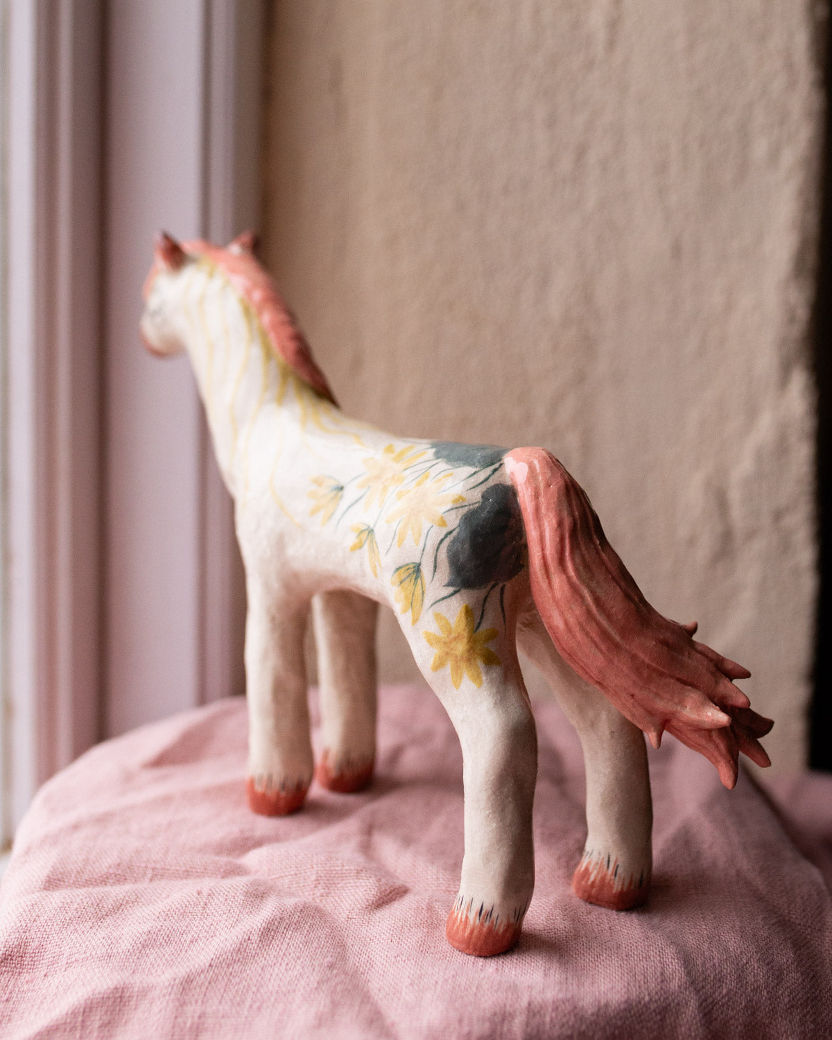 SUNNY HORSE, Sculpture