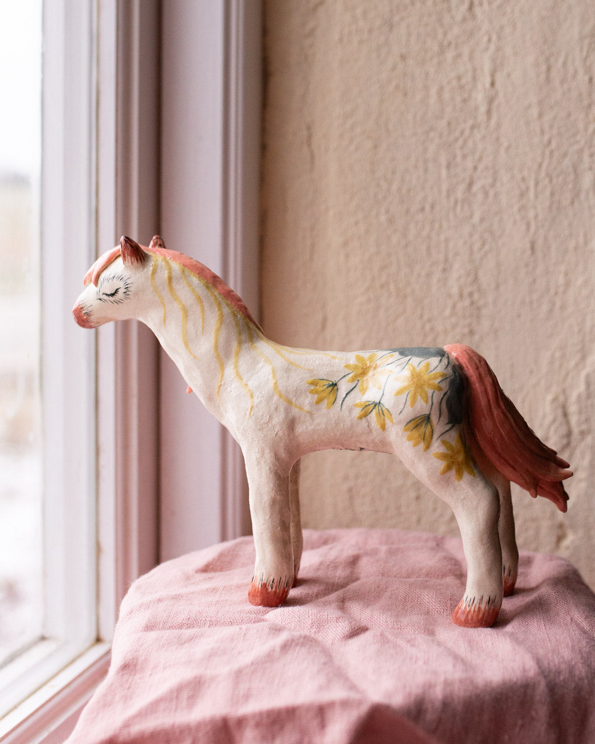 SUNNY HORSE, Sculpture