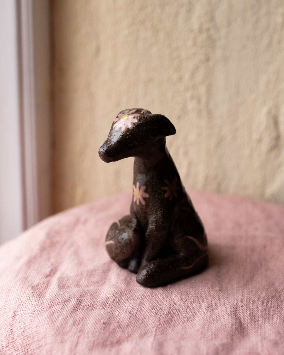 DARK PUPPY, Sculpture