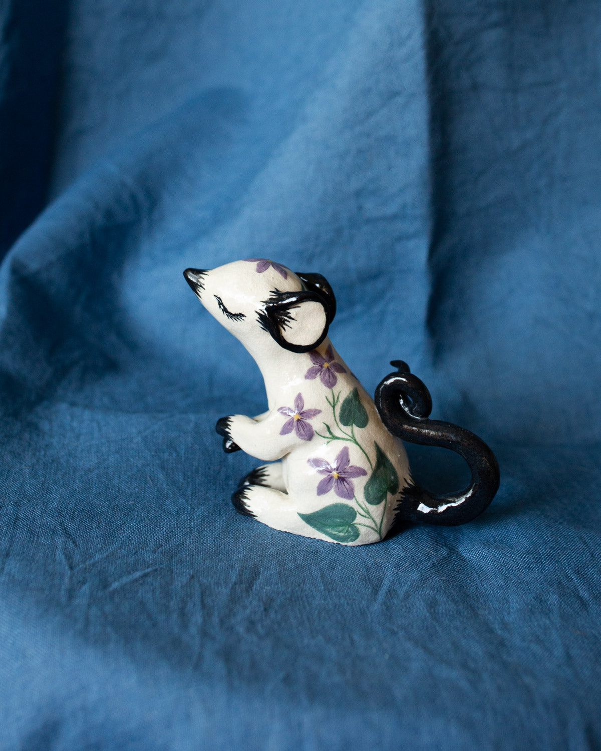 VIOLET MOUSE, Sculpture