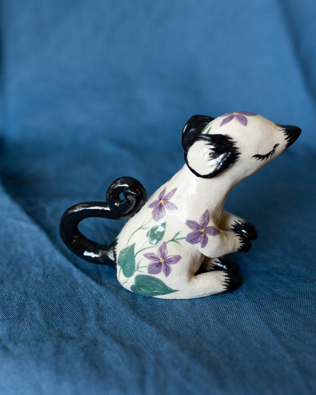 VIOLET MOUSE, Sculpture