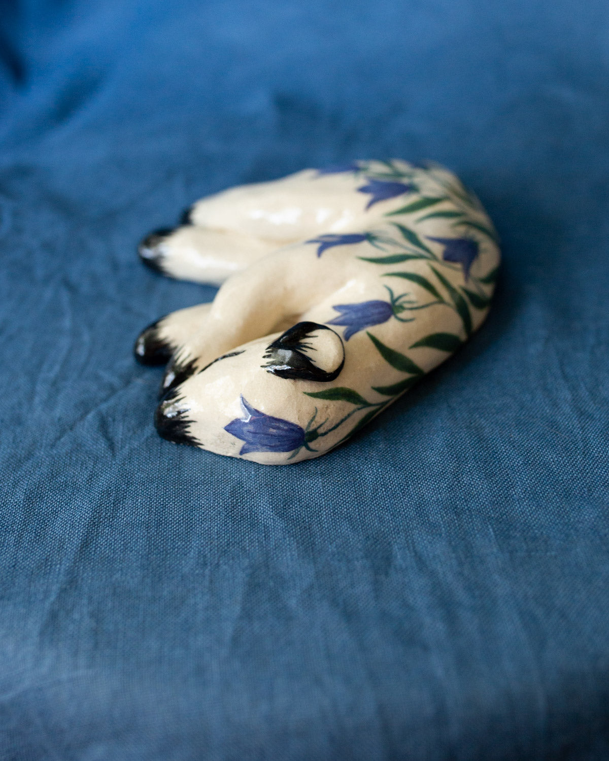 HAREBELL BEAR, Sculpture